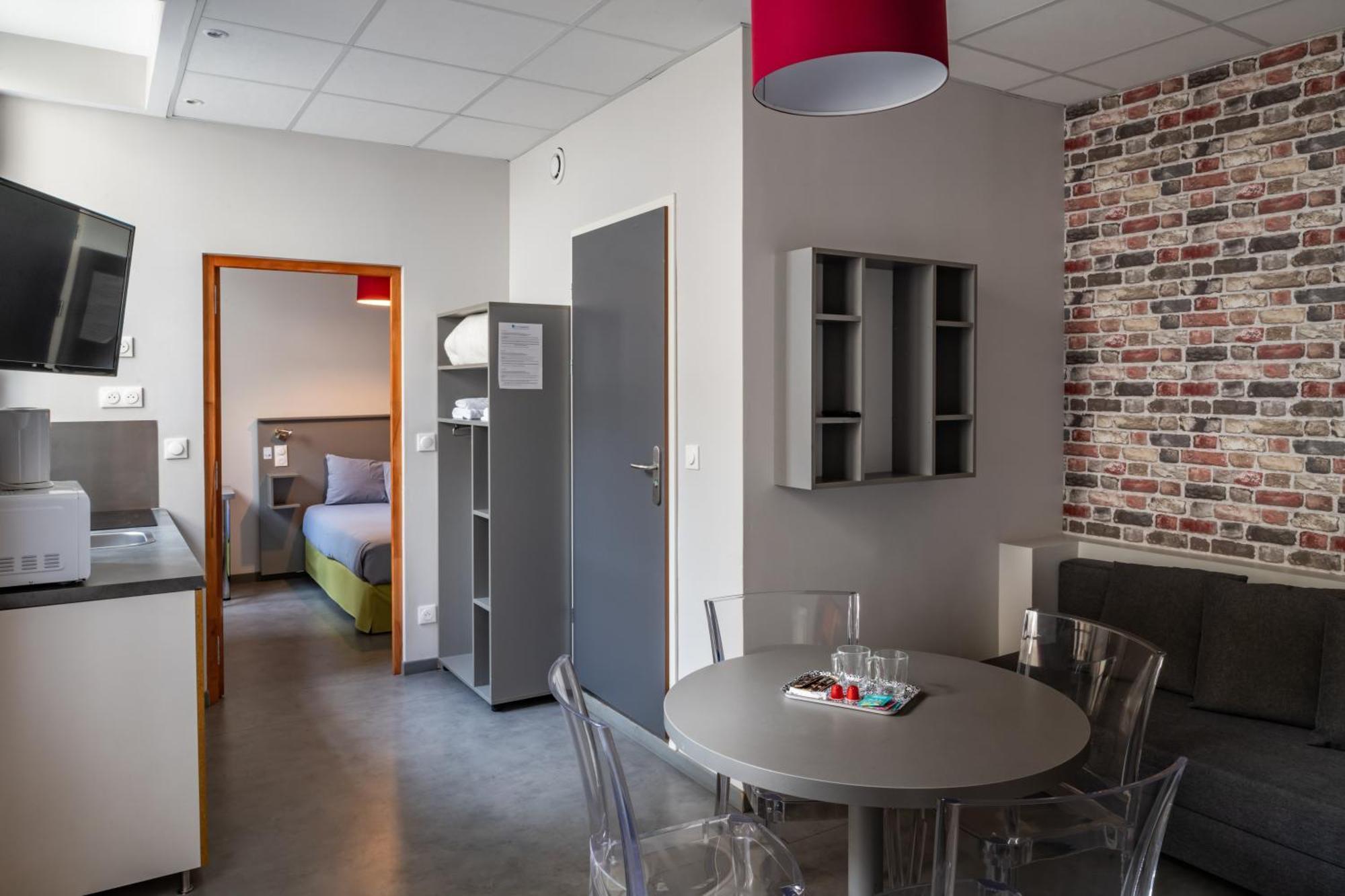 Smart Appart Caen Republique Exterior photo