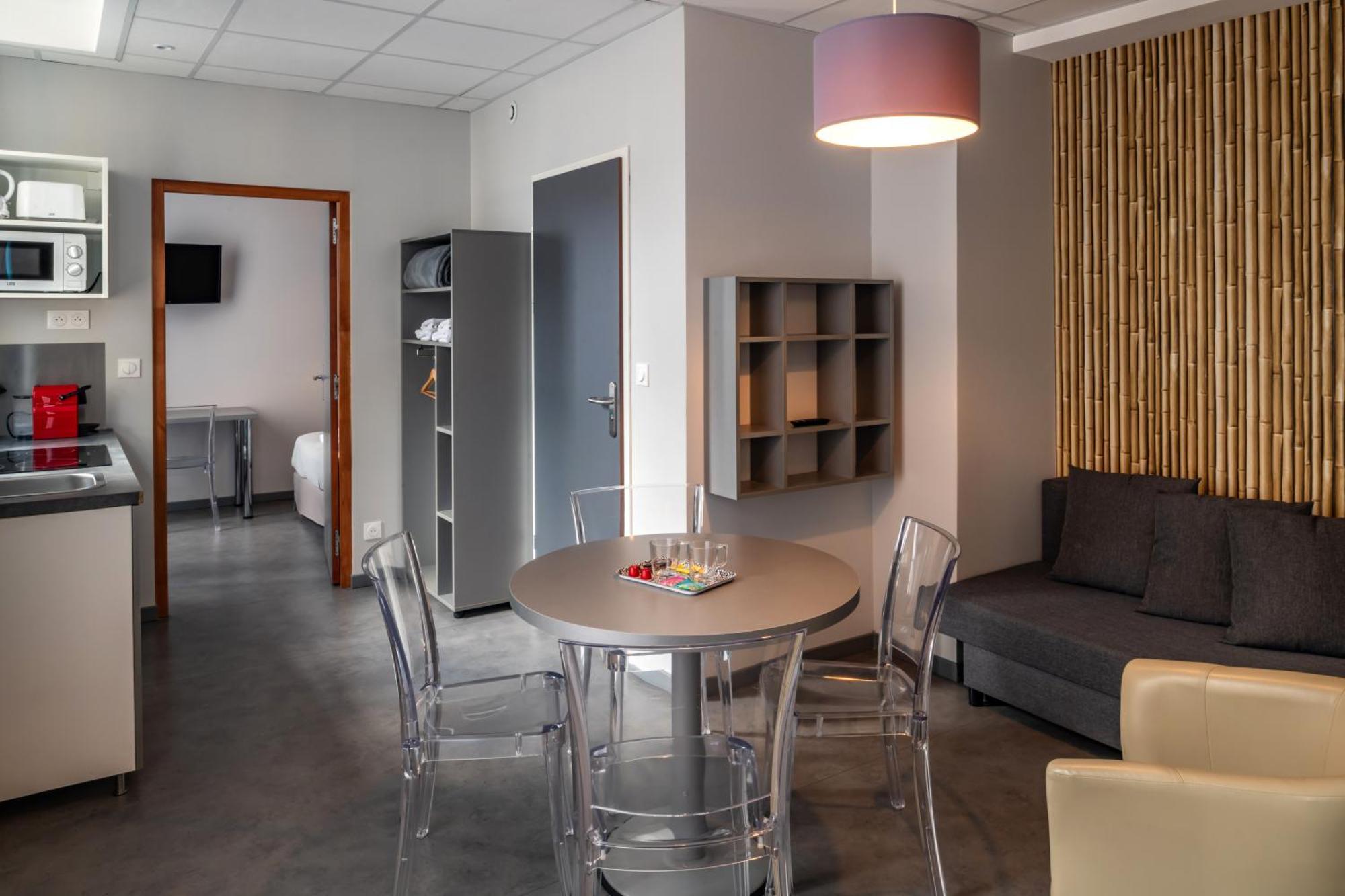 Smart Appart Caen Republique Exterior photo